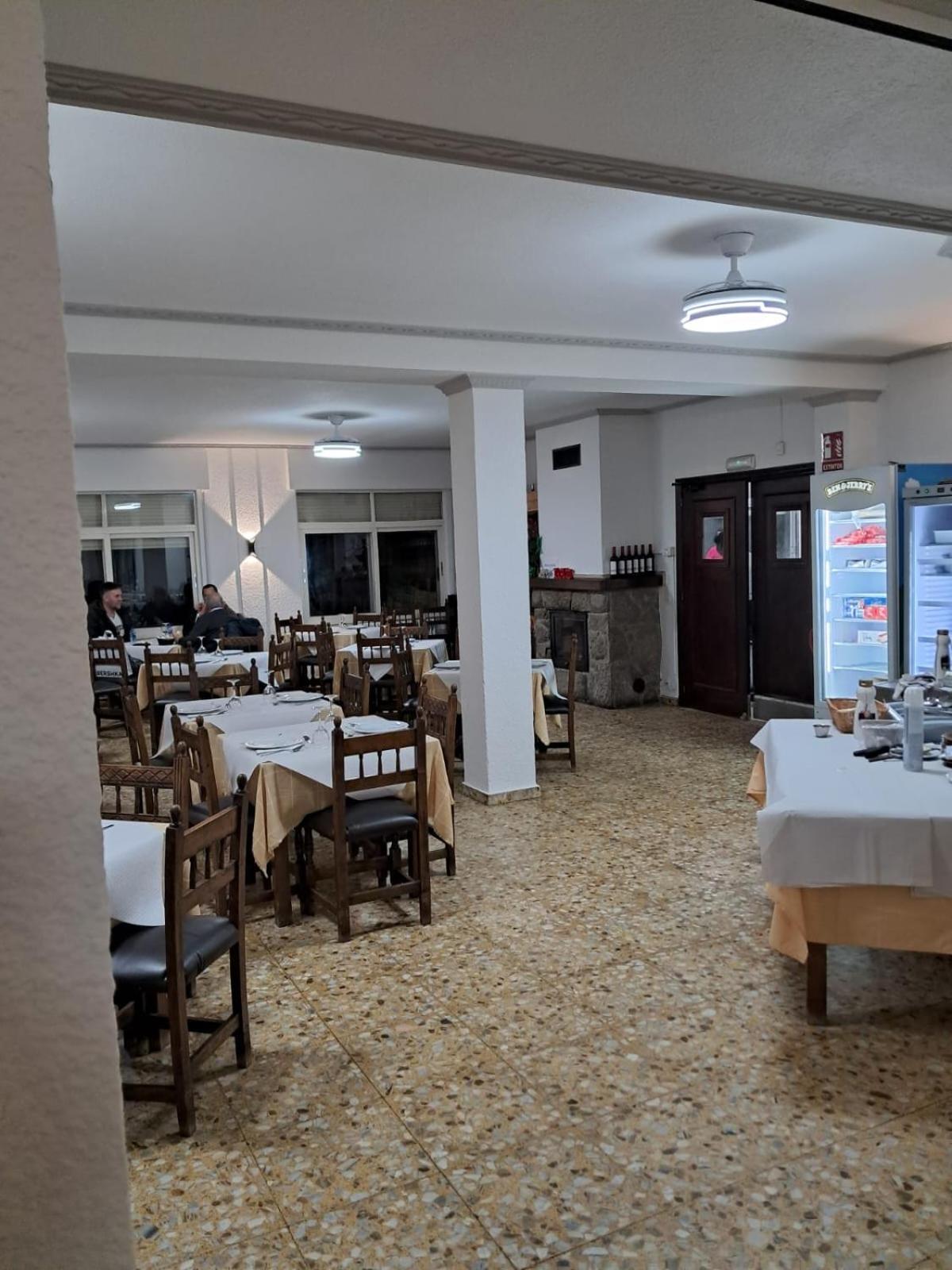 Hostal San Miguel Villalobar Buitenkant foto