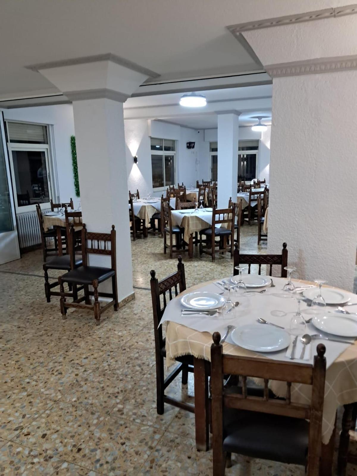 Hostal San Miguel Villalobar Buitenkant foto