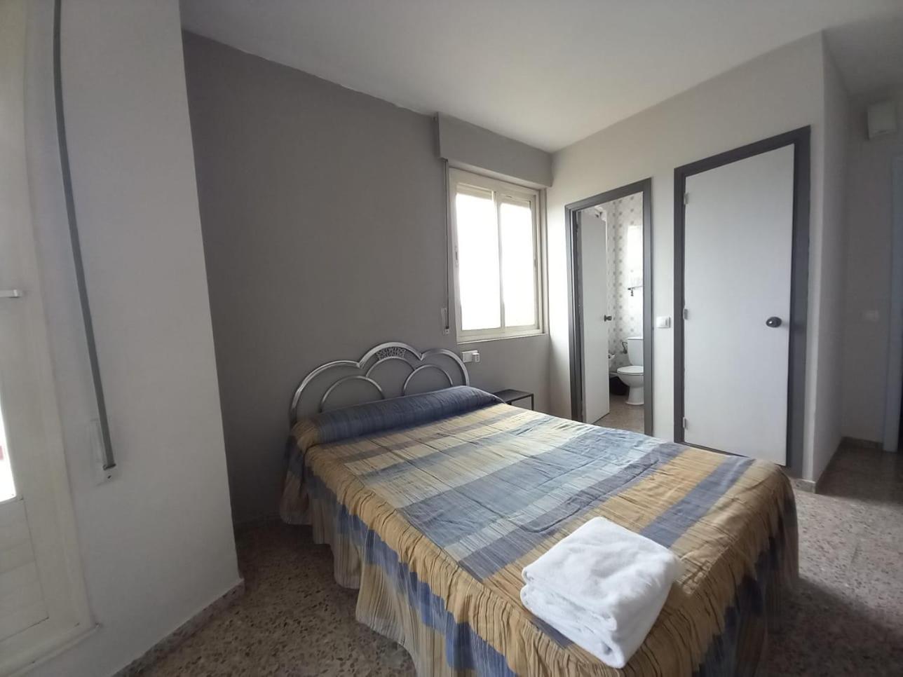 Hostal San Miguel Villalobar Buitenkant foto