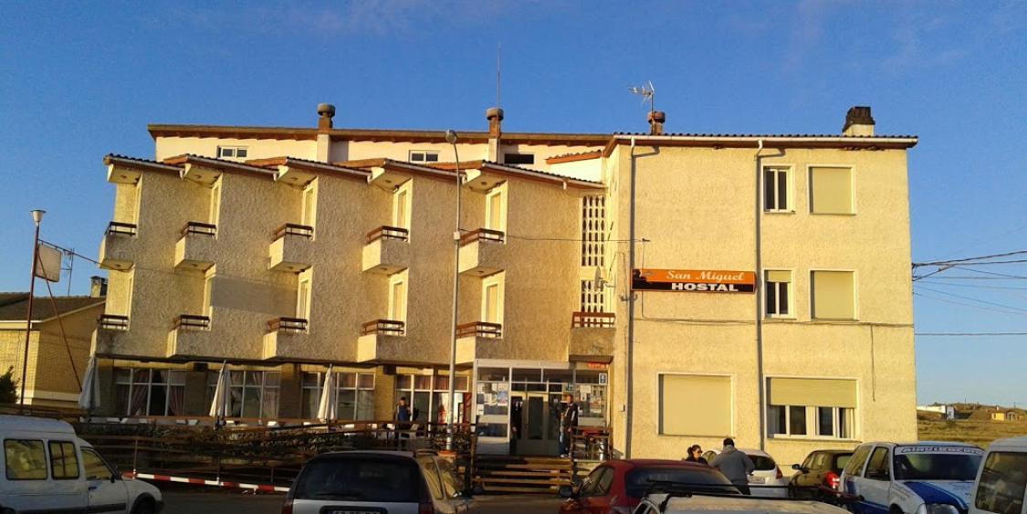 Hostal San Miguel Villalobar Buitenkant foto