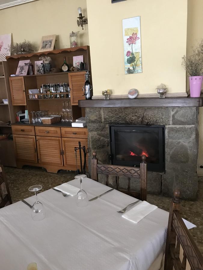 Hostal San Miguel Villalobar Buitenkant foto